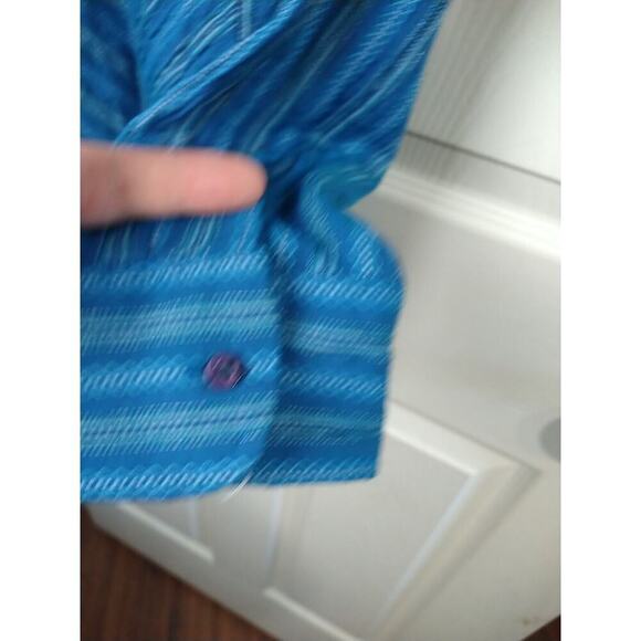 Northface Teal Striped Diamond Collared Button Long Sleeve Blouse. Size M - Picture 6 of 9